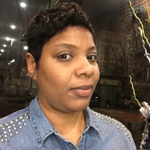 Meet your Posher, Lisete